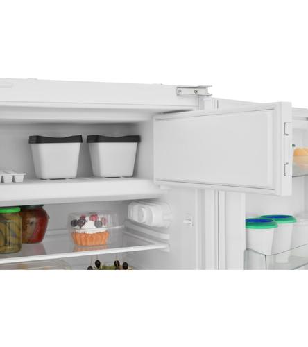 Встраиваемый холодильник Scandilux RBI136 (белый)