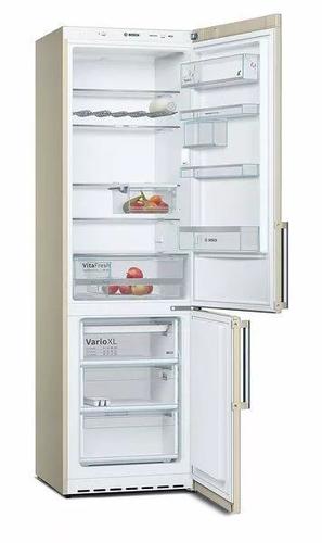 Холодильник Bosch KGE39AK23R