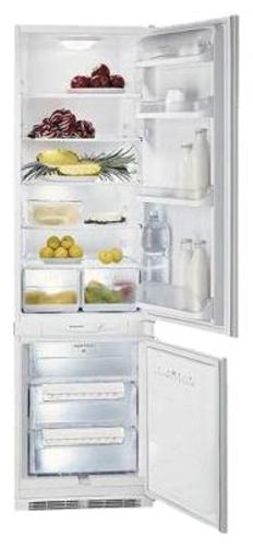 Встраиваемый холодильник Hotpoint-Ariston BCB 33 AA E X