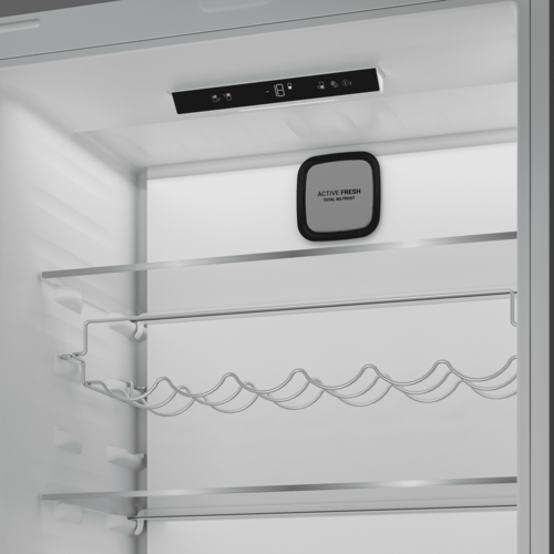 Встраиваемый холодильник Hotpoint-Ariston HBT 400I