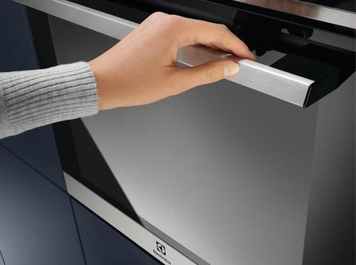Встраиваемый духовой шкаф Electrolux EOD6P77WX